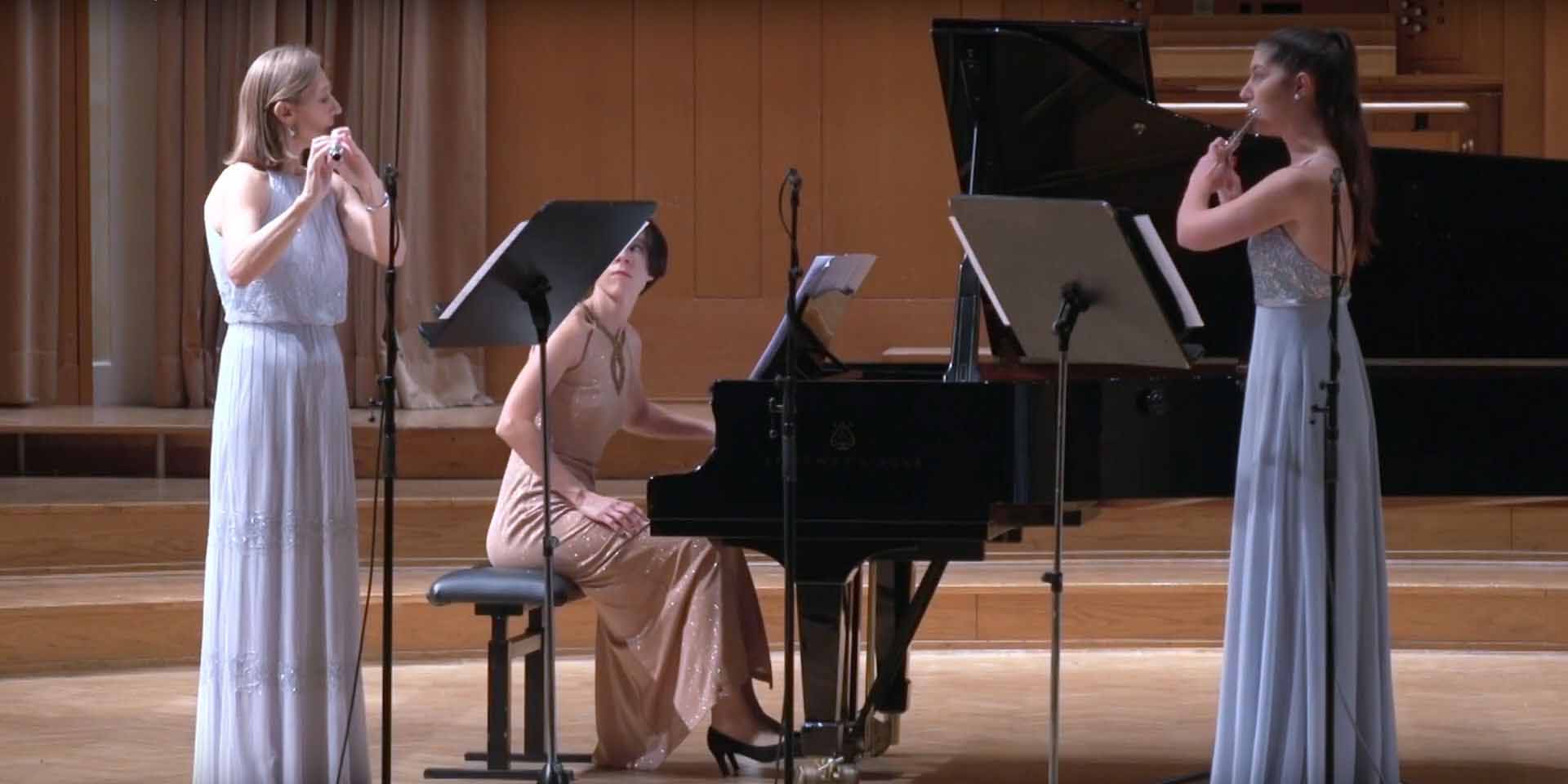 Détente for piano and two flutes
